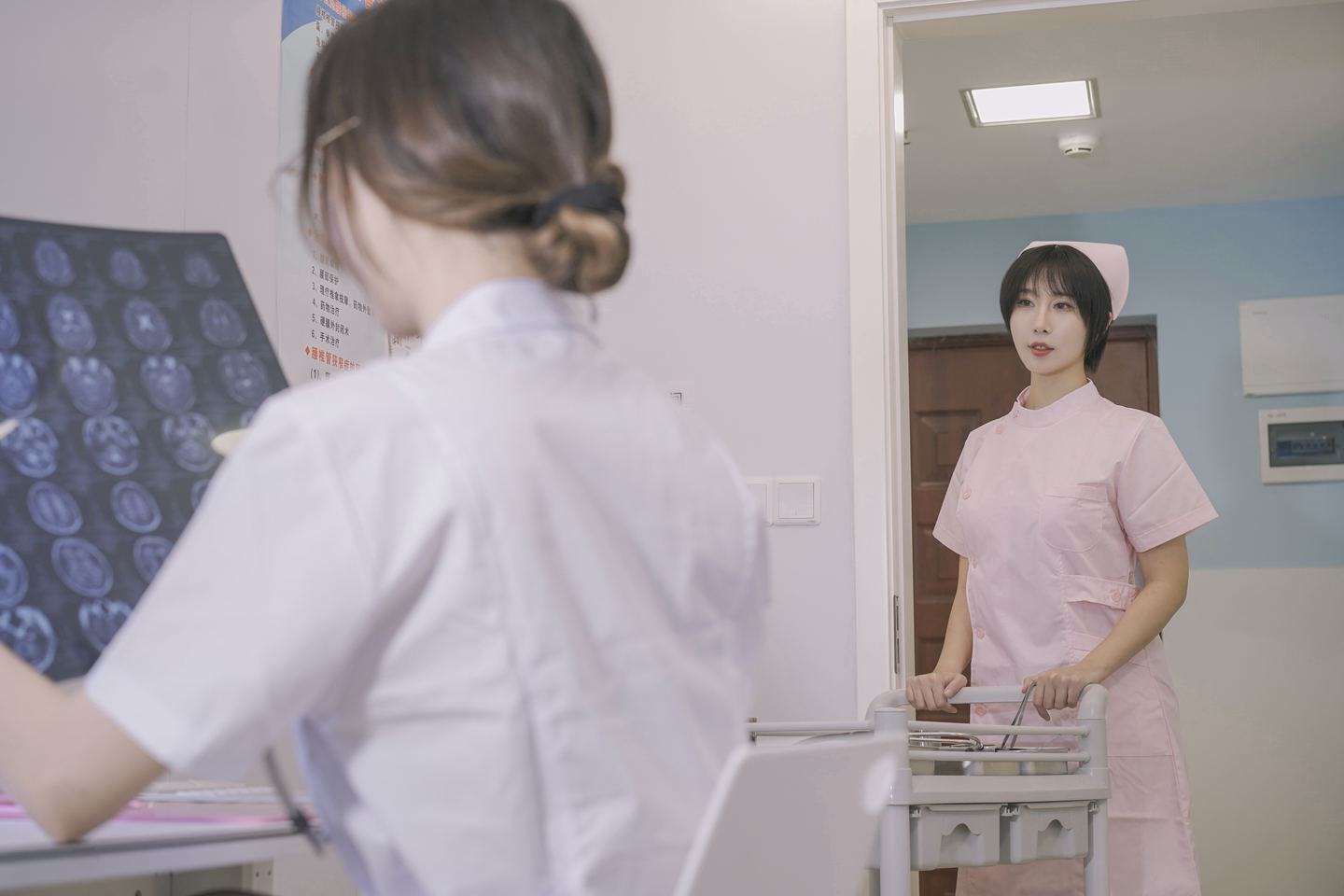 云溪溪 NO.033 奶桃 N47医护