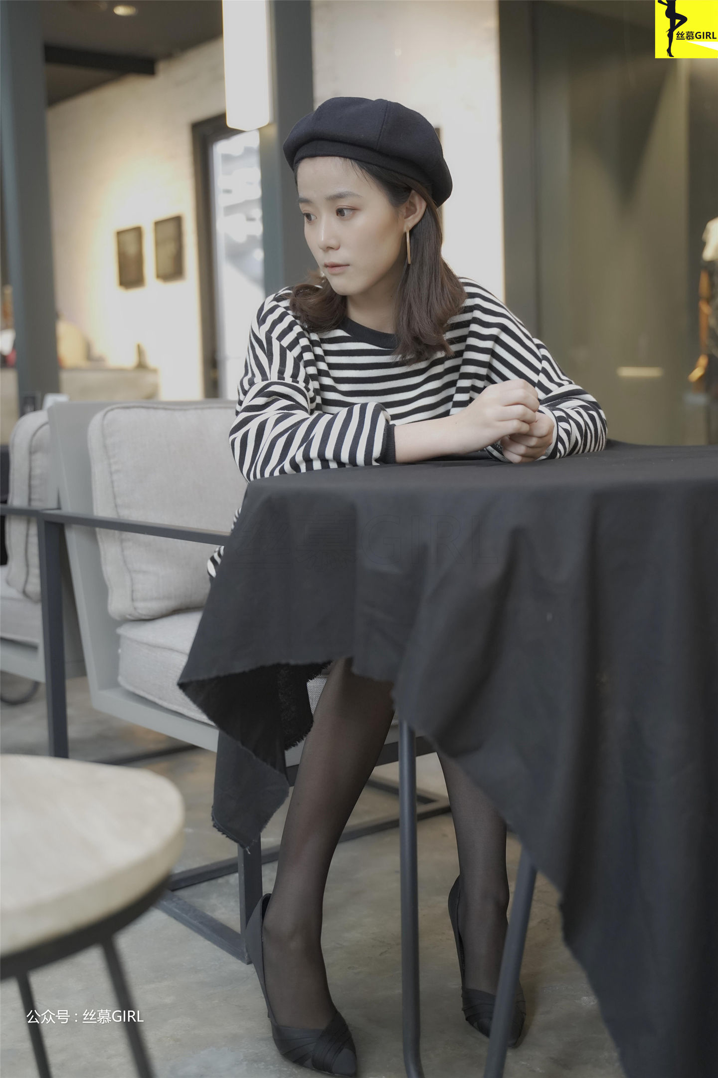 第025期 四月《谁是谁的腿》