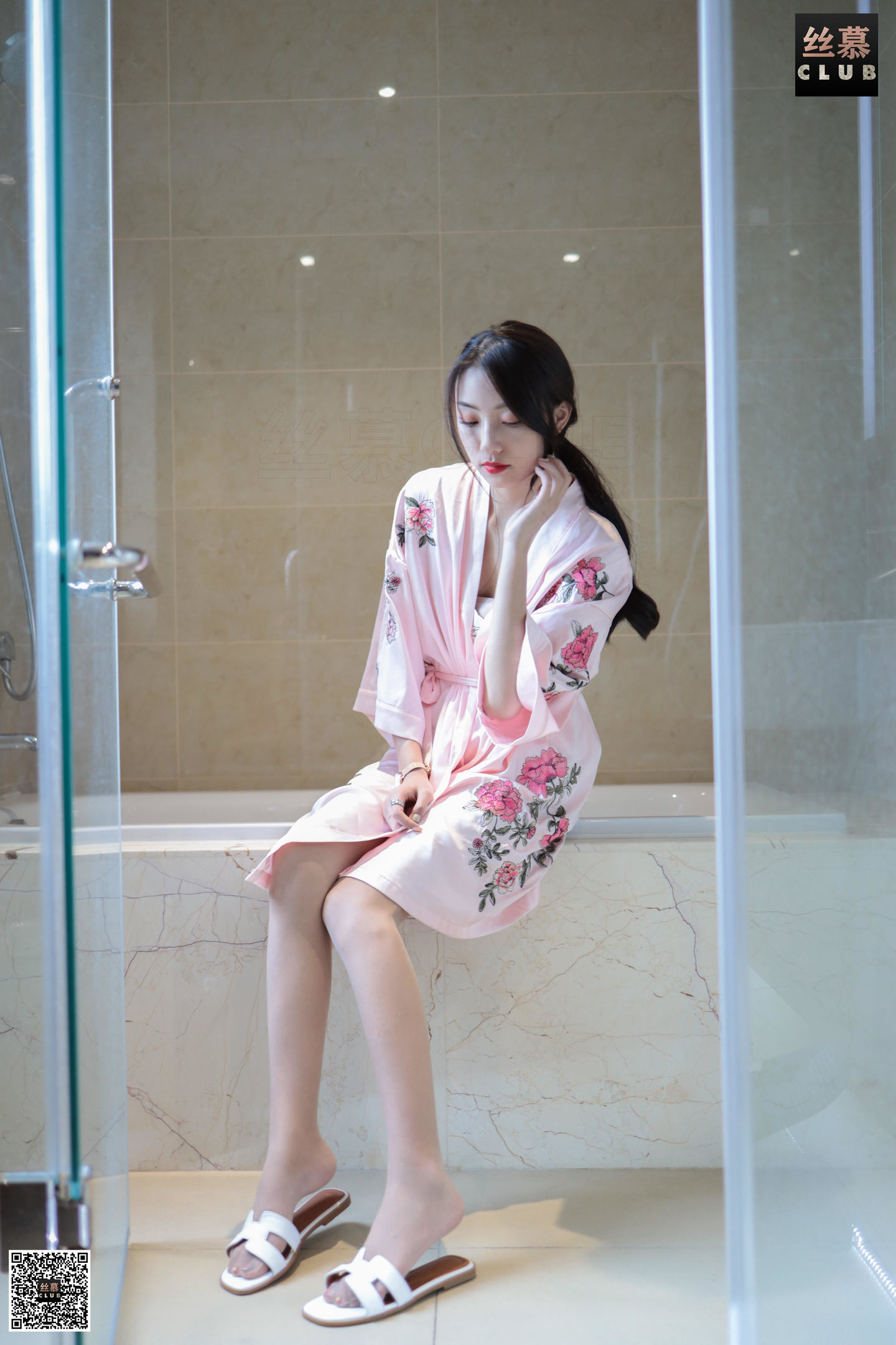 丝慕写真 SM074 诗晴 《诗晴-睡袍-浴缸》