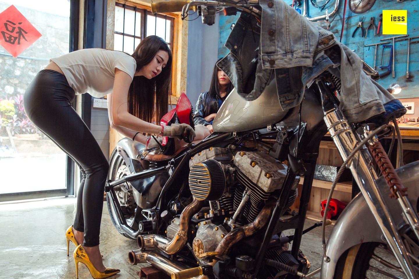 [IESS异思趣向] 2018.06.13《魔鬼周三》特刊23期：《典藏级机车之恋Ⅱ》DJ&佳佳