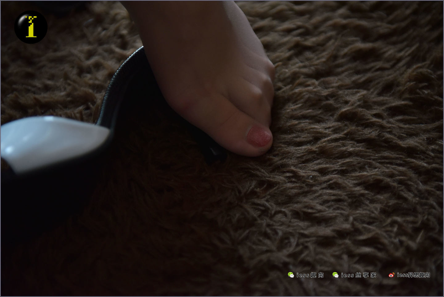 [IESS异思趣向] 普惠集 025 珊珊 一双不应该被埋没的美足