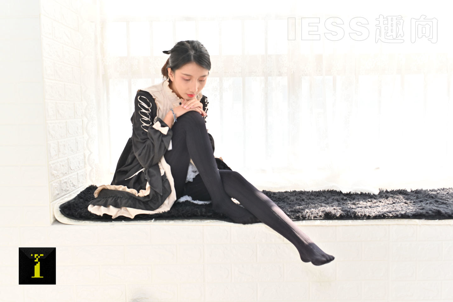 [IESS异思趣向] 普惠集 140-厚袜子