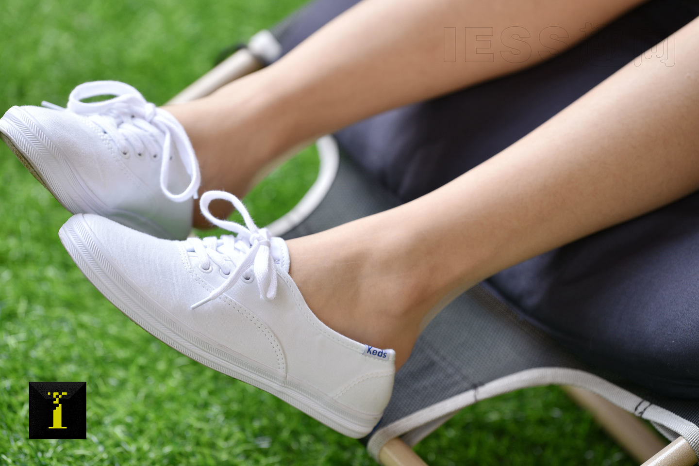 [IESS异思趣向] 普惠集 151-信子的JK和小白鞋