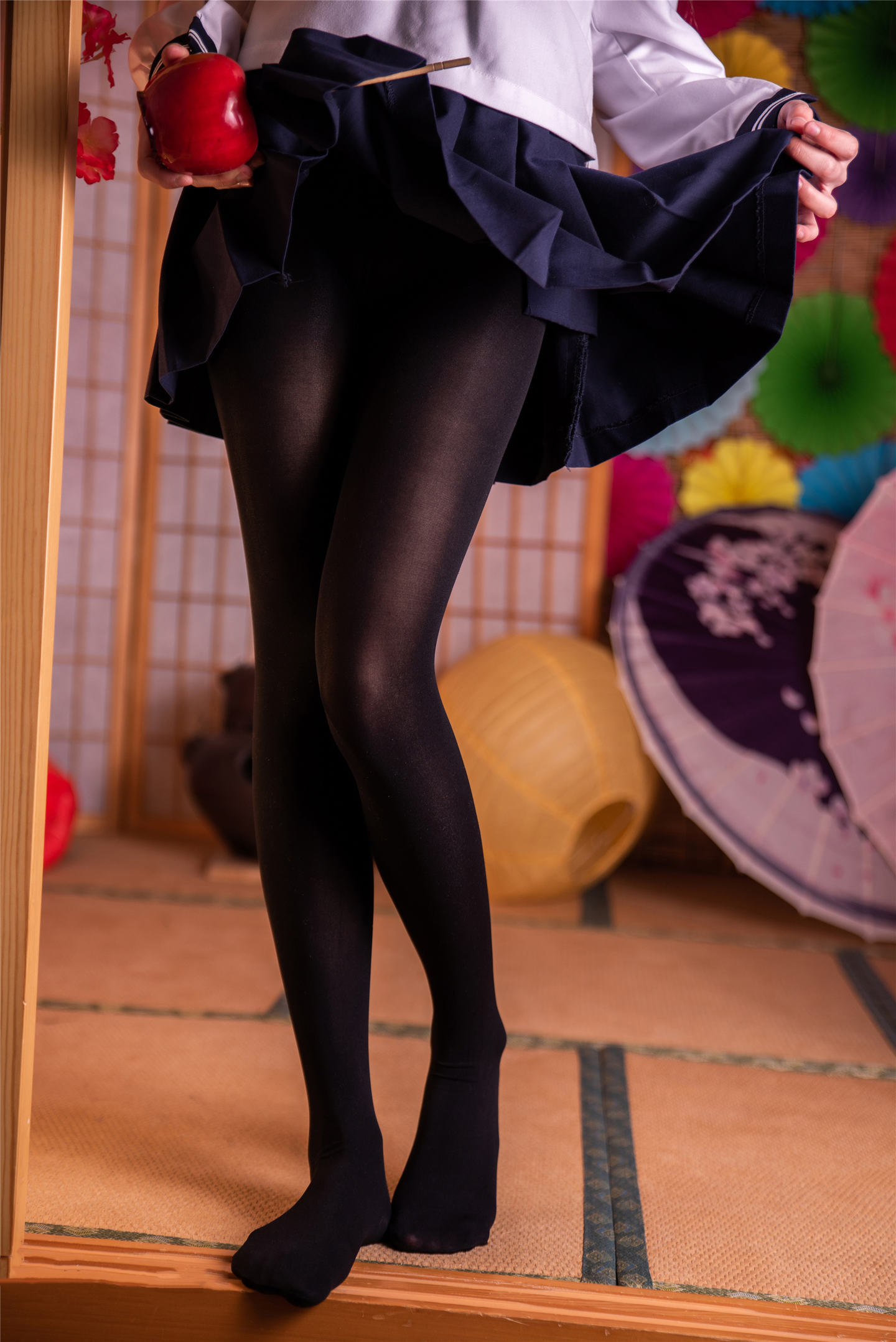 风之领域 NO.258 冬天里的黑丝JK裙