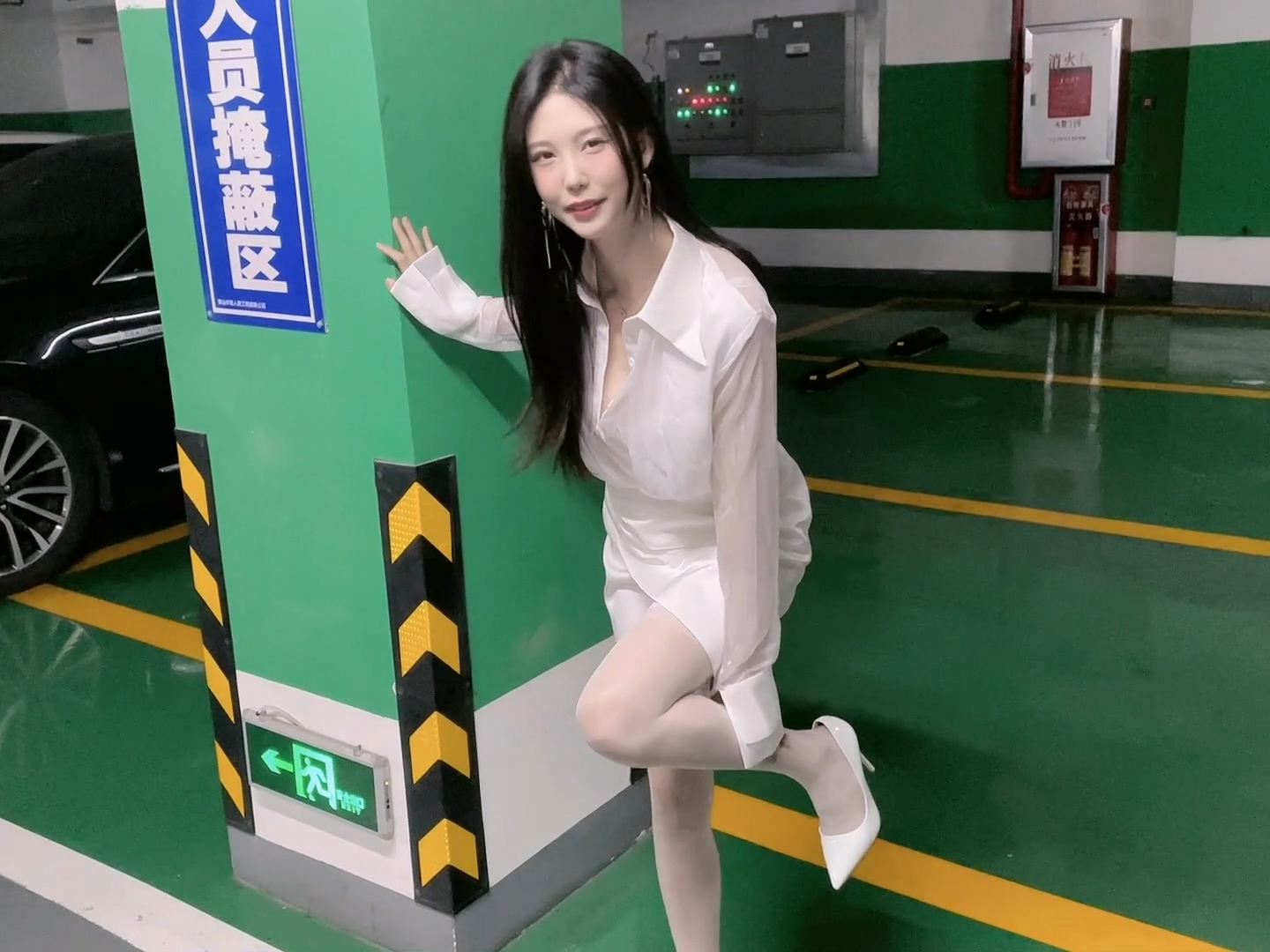 抖娘-利世 NO.128 拜金女遇土豪 1V