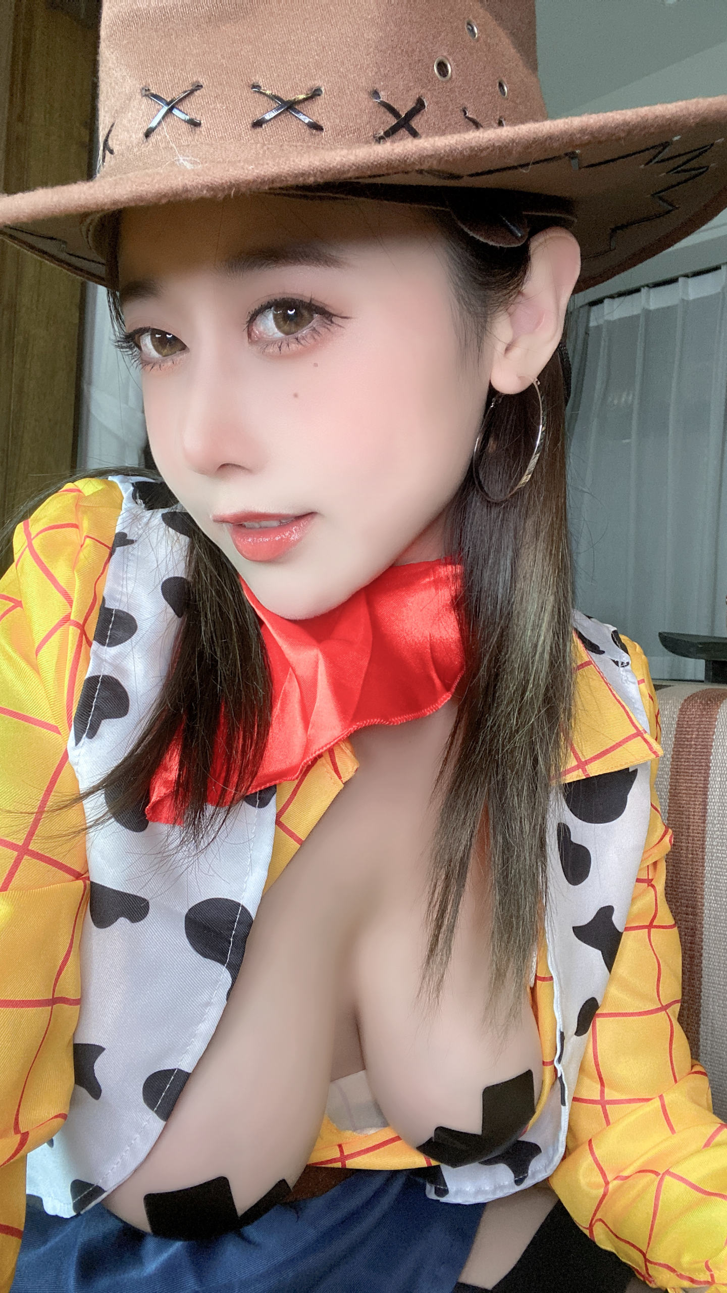 奈汐酱nice NO.41 25号自拍本 胡迪 [55P1V]