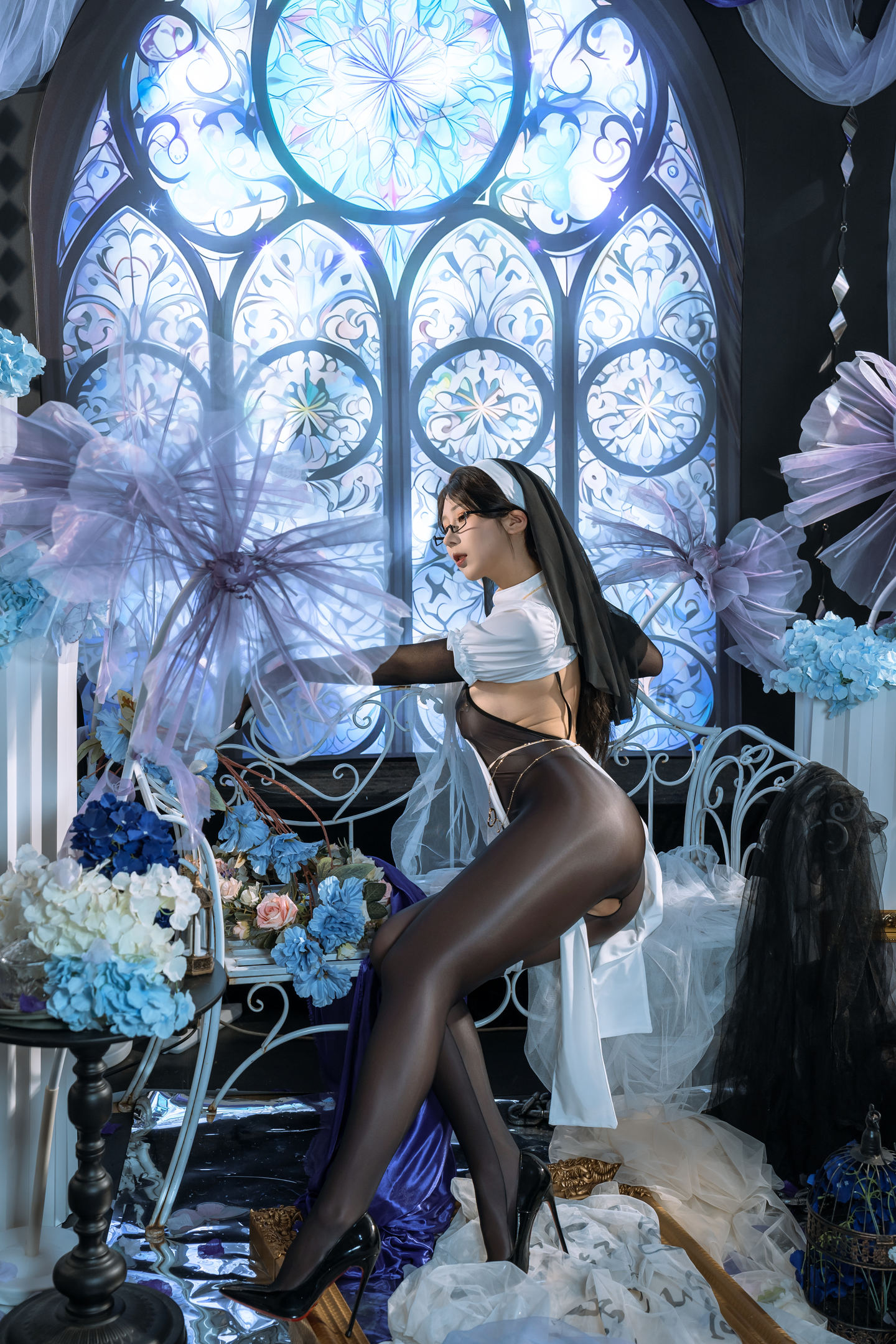 云溪溪 NO.124 奶桃桃 沉陷-修女 1V