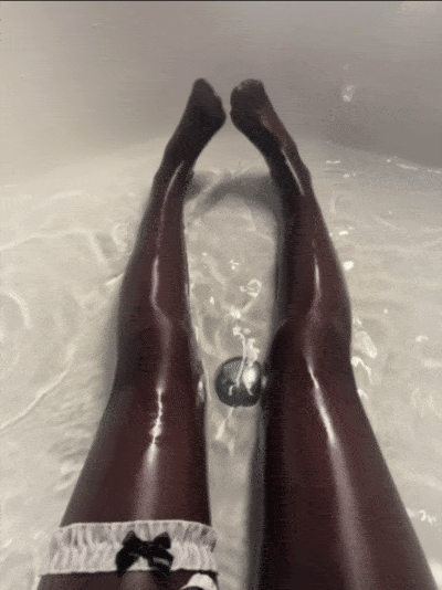 轩萧学姐 NO.087 连体丝女仆[90P1V]