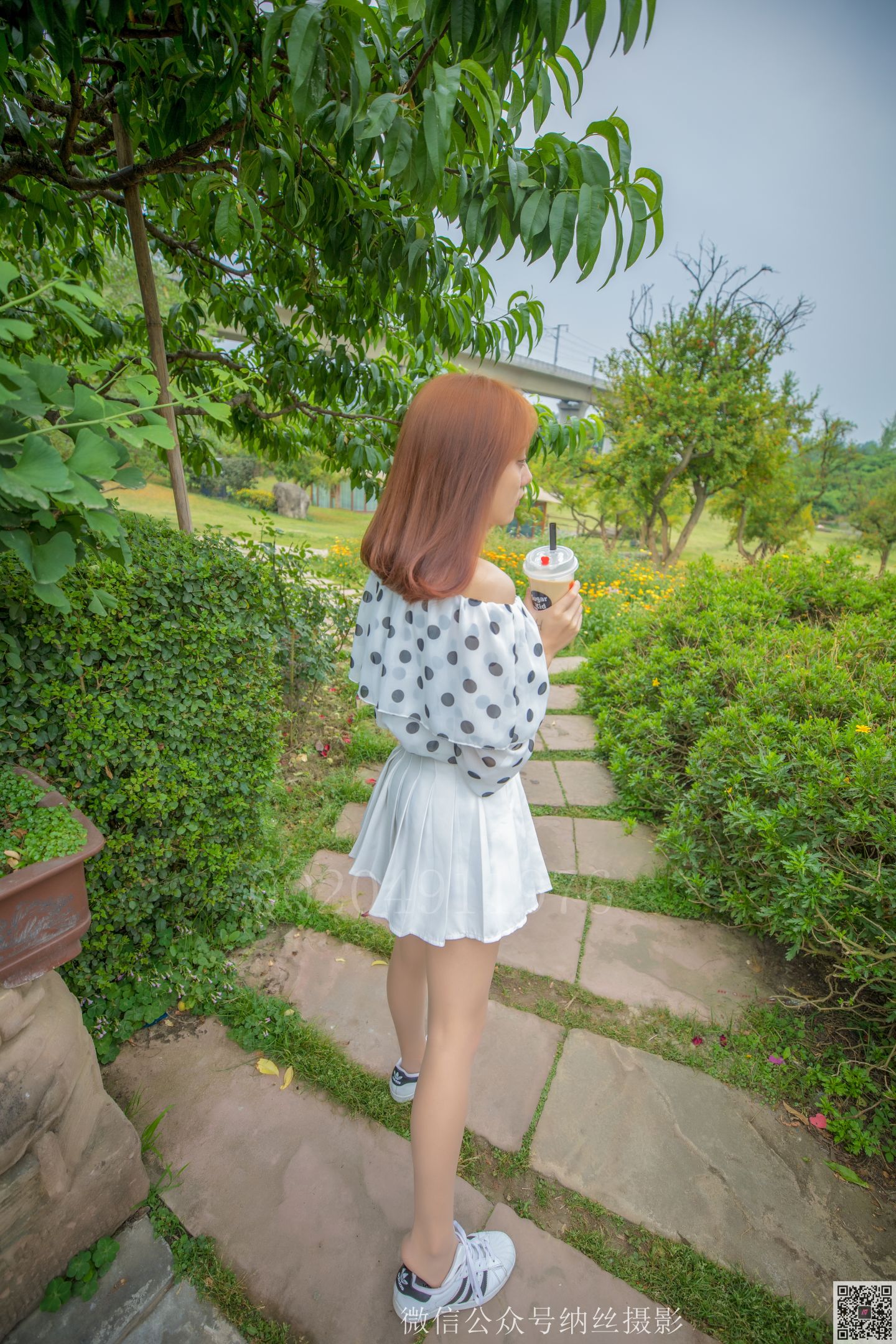纳丝摄影 NO.130 沐沐小姐姐 搭配肉色丝袜 [75P]
